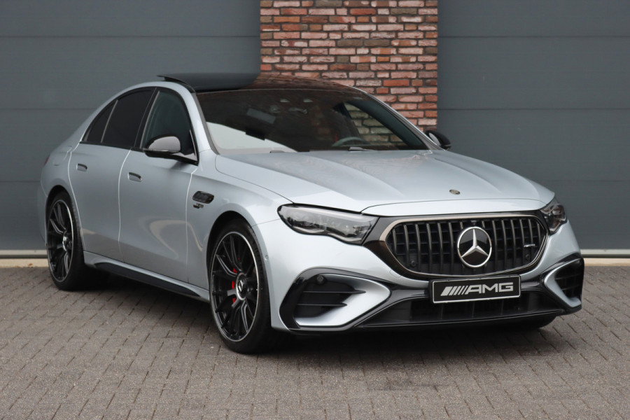 Mercedes-Benz E-Klasse AMG 53 4MATIC+ | 612pk | AMG Dynamic Plus | Achterasbesturing | Hyperscreen | Distronic+ | HUD | Burmester | Digital Light | Panoramadak | Surround Camera |