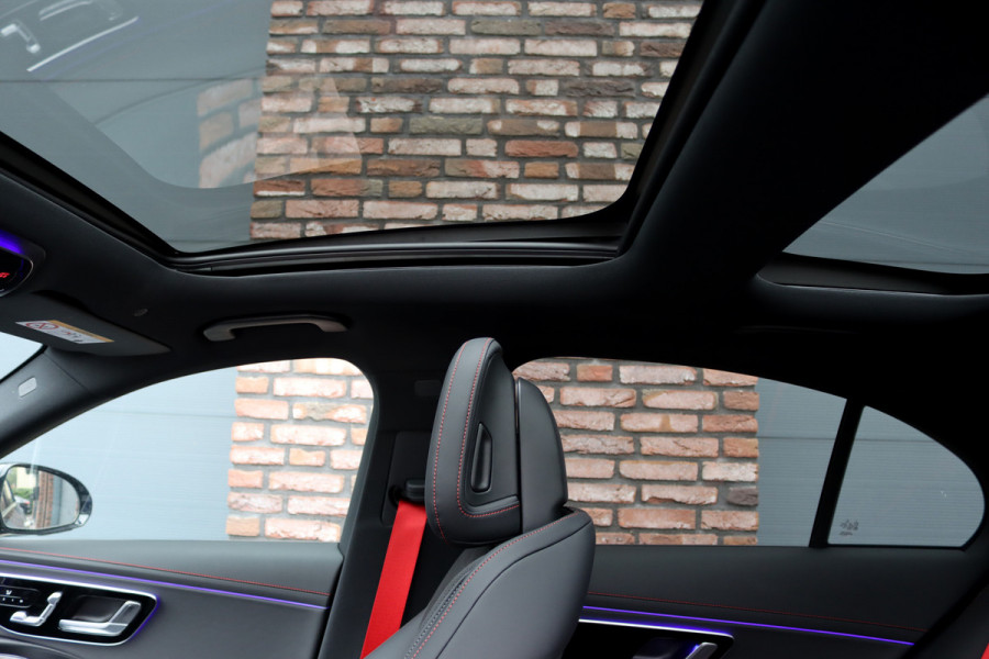Mercedes-Benz E-Klasse AMG 53 4MATIC+ | 612pk | AMG Dynamic Plus | Achterasbesturing | Hyperscreen | Distronic+ | HUD | Burmester | Digital Light | Panoramadak | Surround Camera |
