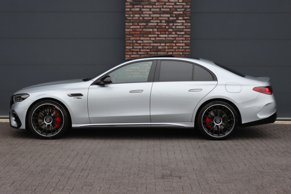 Mercedes-Benz E-Klasse AMG 53 4MATIC+ | 612pk | AMG Dynamic Plus | Achterasbesturing | Hyperscreen | Distronic+ | HUD | Burmester | Digital Light | Panoramadak | Surround Camera |