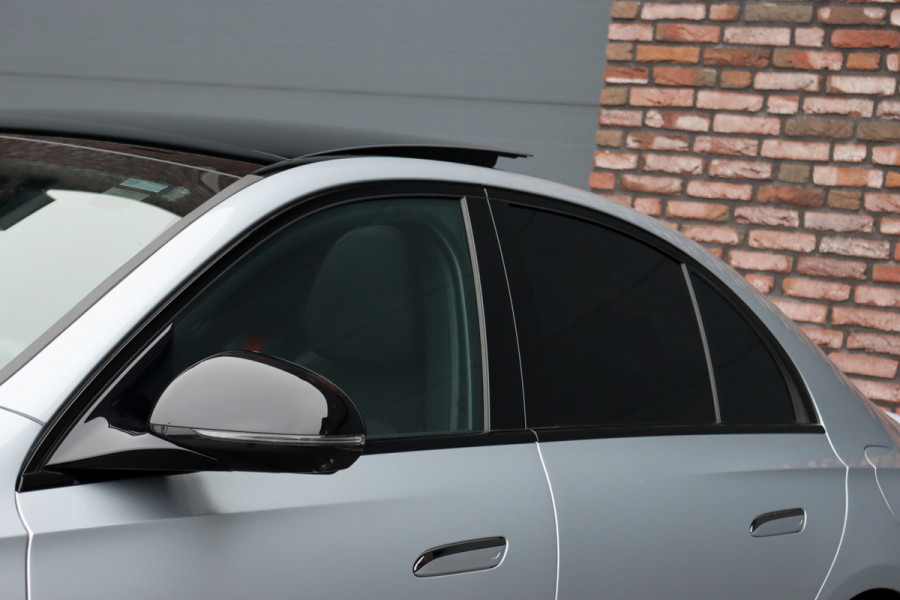 Mercedes-Benz E-Klasse AMG 53 4MATIC+ | 612pk | AMG Dynamic Plus | Achterasbesturing | Hyperscreen | Distronic+ | HUD | Burmester | Digital Light | Panoramadak | Surround Camera |