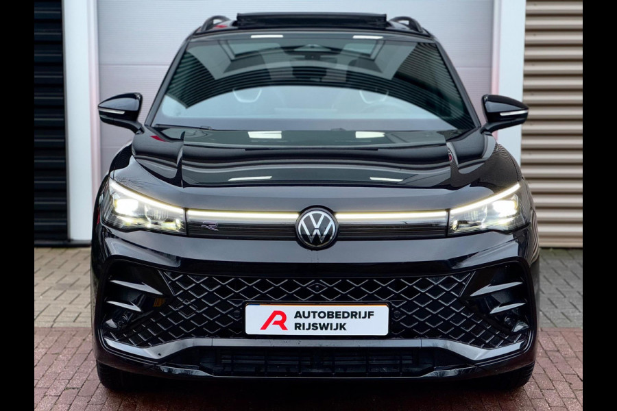 Volkswagen Tiguan 1.5 eTSI R-Line Pano/360/Leer/Dodehoek