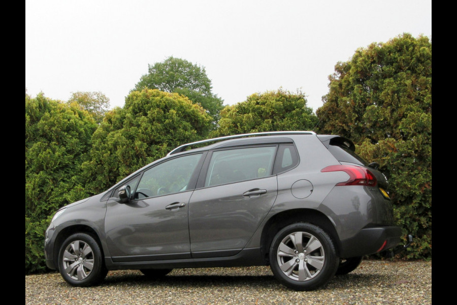 Peugeot 2008 1.2 PureTech Automaat * Navi * Pano * Trekhaak *