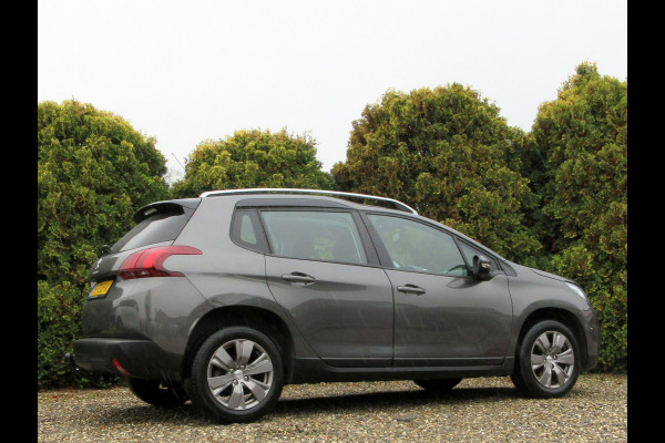 Peugeot 2008 1.2 PureTech Automaat * Navi * Pano * Trekhaak *