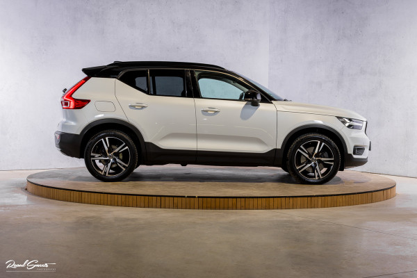 Volvo XC40 1.5 T4 Recharge R-Design | Zwenkbare trekhaak | Blis | Crystal White | Apple carplay |