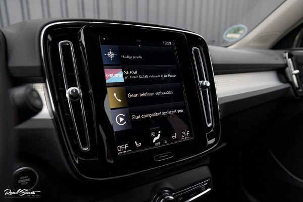 Volvo XC40 1.5 T4 Recharge R-Design | Zwenkbare trekhaak | Blis | Crystal White | Apple carplay |