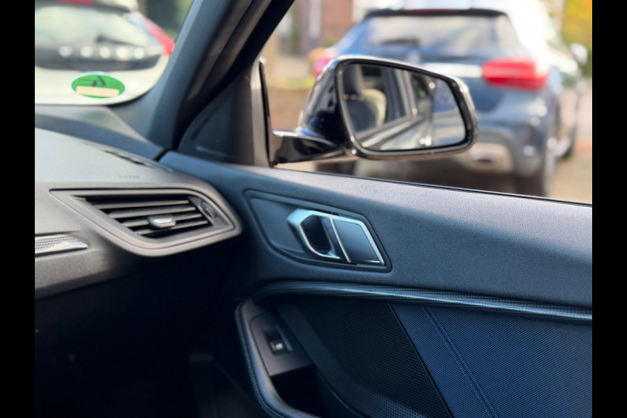 BMW 1-serie 118i Executive Edition 2020 AUT NAVI NAP 1e Eig!