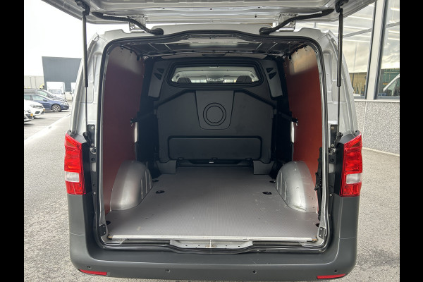 Mercedes-Benz Vito 116 CDI Lang / Dubbele cabine / Automaat / Distronic / Camera / Parkeersensoren / Navigatie / Airco