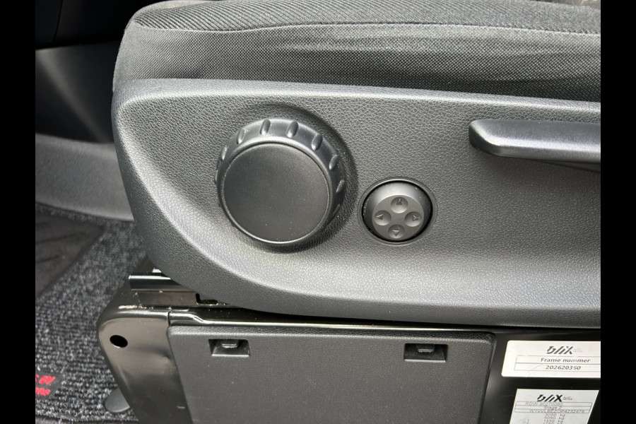 Mercedes-Benz Vito 116 CDI Lang / Dubbele cabine / Automaat / Distronic / Camera / Parkeersensoren / Navigatie / Airco