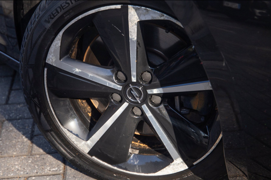 Opel Astra Sports Tourer 1.6 Hybrid Elegance