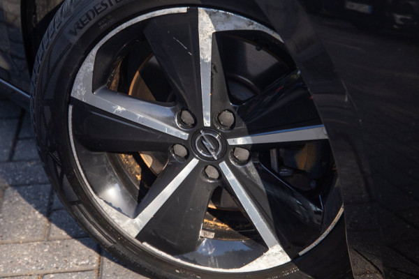 Opel Astra Sports Tourer 1.6 Hybrid Elegance