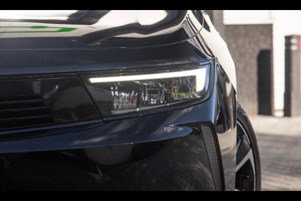 Opel Astra Sports Tourer 1.6 Hybrid Elegance