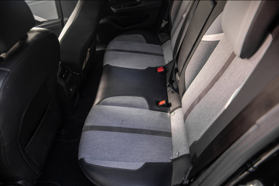 Opel Astra Sports Tourer 1.6 Hybrid Elegance