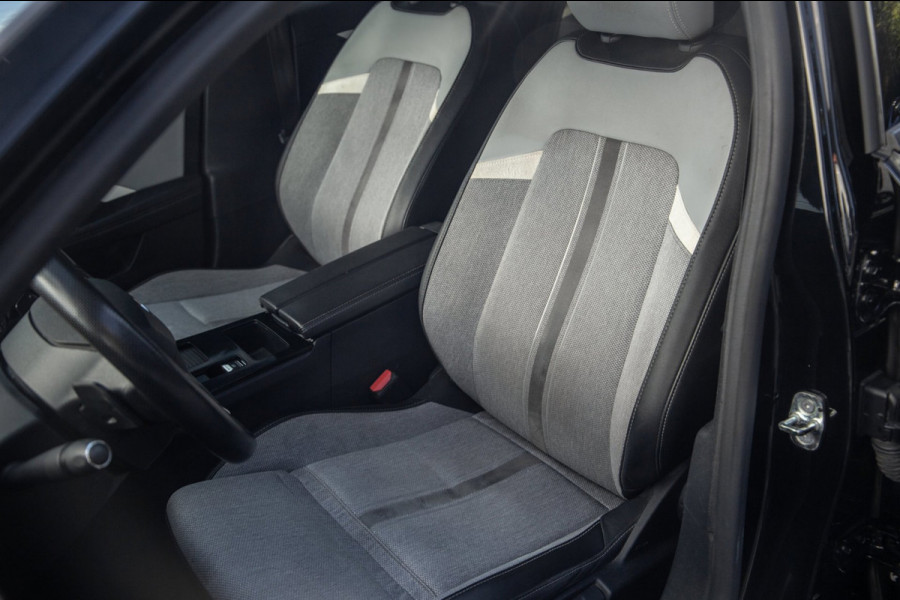 Opel Astra Sports Tourer 1.6 Hybrid Elegance