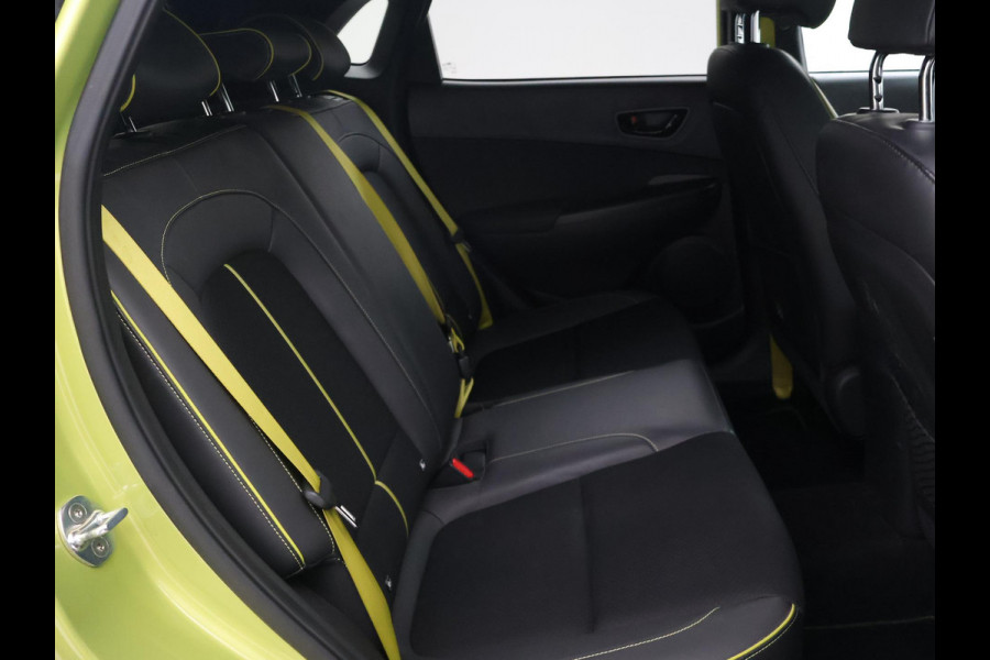 Hyundai Kona 1.0T FASHION + TREKHAAK | CAMERA | APPLE CARPLAY | ANDROID AUTO | 18 INCH LMV
