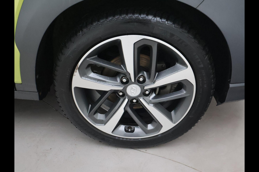 Hyundai Kona 1.0T FASHION + TREKHAAK | CAMERA | APPLE CARPLAY | ANDROID AUTO | 18 INCH LMV