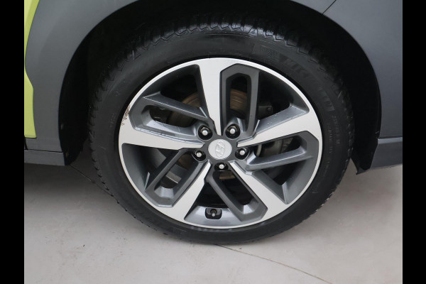 Hyundai Kona 1.0T FASHION + TREKHAAK | CAMERA | APPLE CARPLAY | ANDROID AUTO | 18 INCH LMV