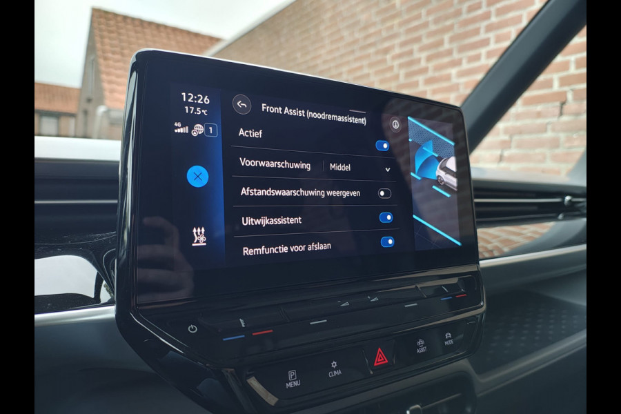 Volkswagen ID. Buzz PRO 204PK 82kWh SOH 93% 5-Persoons Apple Carplay Android Auto Navi* Ecc Pdc Led Lmv Front Assist DAB Regen-Lichtsensor Privacy Glas