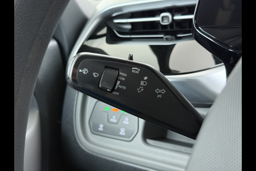 Volkswagen ID. Buzz PRO 204PK 82kWh SOH 93% 5-Persoons Apple Carplay Android Auto Navi* Ecc Pdc Led Lmv Front Assist DAB Regen-Lichtsensor Privacy Glas