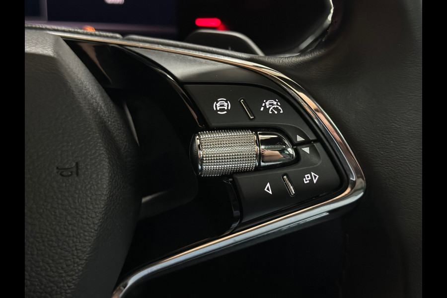 Škoda Superb Combi 1.4 TSI iV Laurin & Klement | Panoramadak | Carplay | Verwarmbare/Ventilatie stoelen | 360° Camera | Leder| ACC