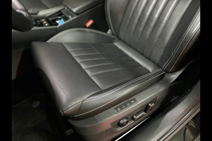 Škoda Superb Combi 1.4 TSI iV Laurin & Klement | Panoramadak | Carplay | Verwarmbare/Ventilatie stoelen | 360° Camera | Leder| ACC