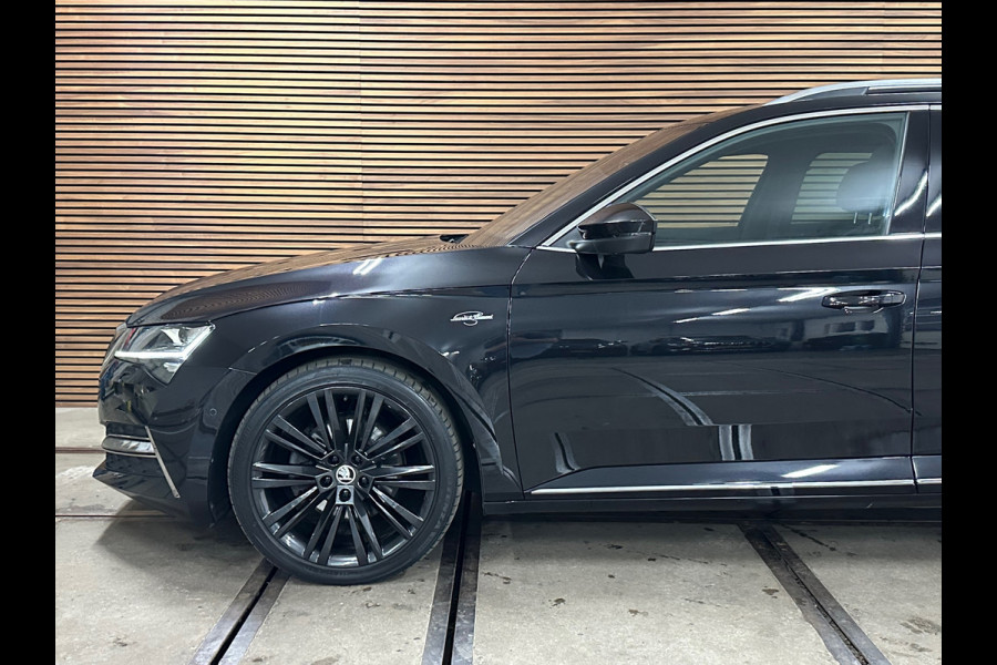 Škoda Superb Combi 1.4 TSI iV Laurin & Klement | Panoramadak | Carplay | Verwarmbare/Ventilatie stoelen | 360° Camera | Leder| ACC