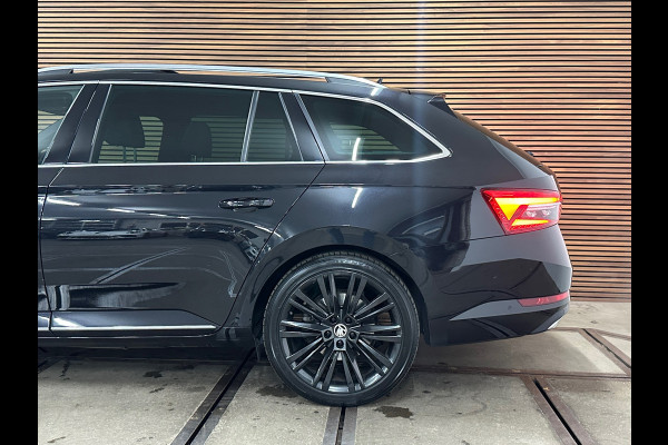 Škoda Superb Combi 1.4 TSI iV Laurin & Klement | Panoramadak | Carplay | Verwarmbare/Ventilatie stoelen | 360° Camera | Leder| ACC