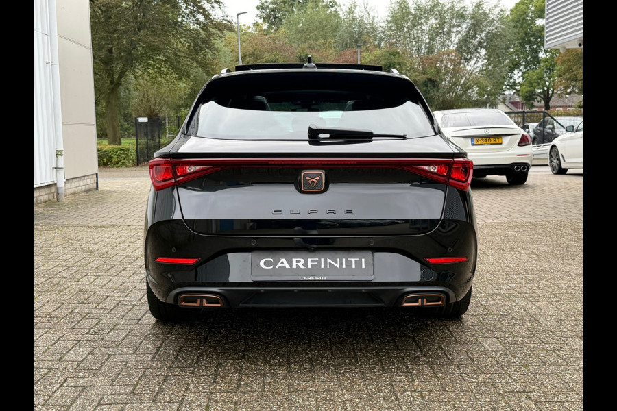 CUPRA Leon Sportstourer 1.4 e-Hybrid 245 Pk Business | Panoramadak | Navigatie | Camera | Clima | Sportstoelen | Keyless | 19".