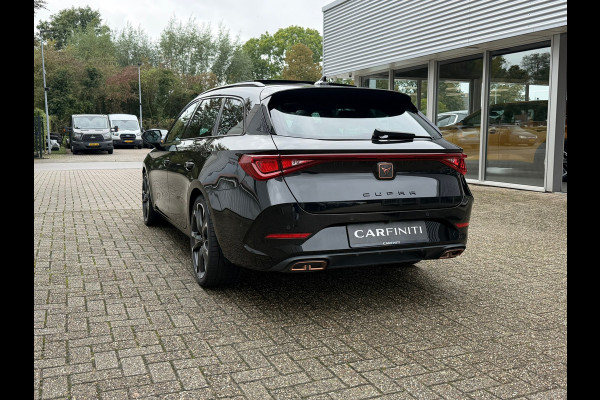 CUPRA Leon Sportstourer 1.4 e-Hybrid 245 Pk Business | Panoramadak | Navigatie | Camera | Clima | Sportstoelen | Keyless | 19".