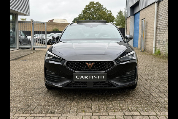 CUPRA Leon Sportstourer 1.4 e-Hybrid 245 Pk Business | Panoramadak | Navigatie | Camera | Clima | Sportstoelen | Keyless | 19".