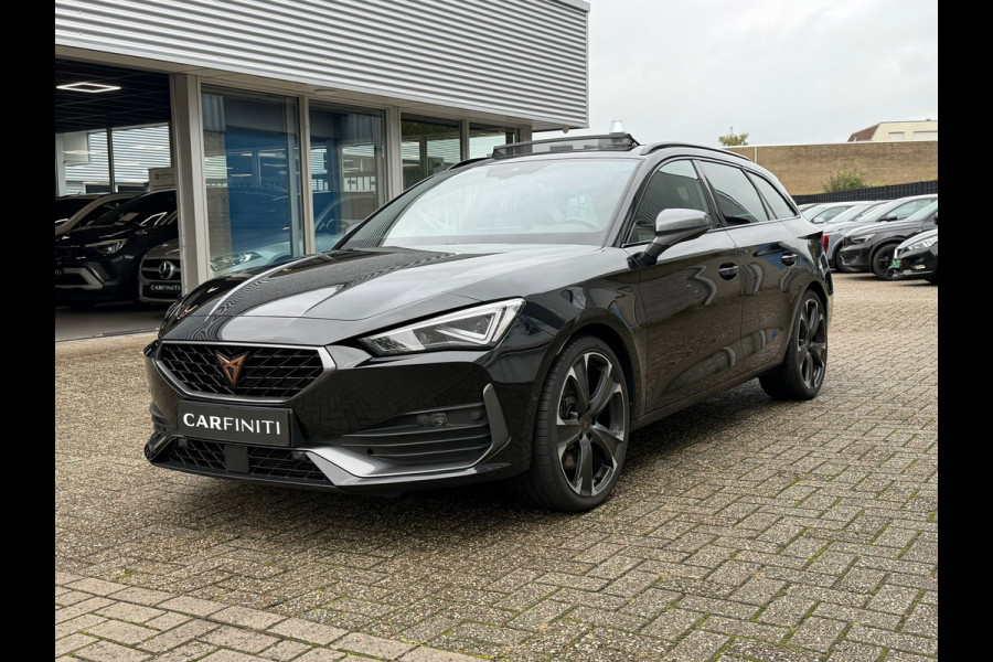 CUPRA Leon Sportstourer 1.4 e-Hybrid 245 Pk Business | Panoramadak | Navigatie | Camera | Clima | Sportstoelen | Keyless | 19".