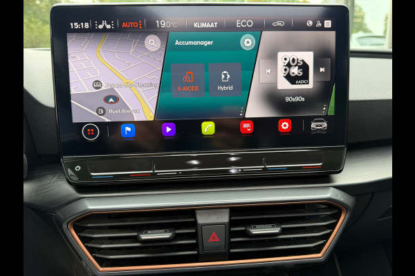 CUPRA Leon Sportstourer 1.4 e-Hybrid 245 Pk Business | Panoramadak | Navigatie | Camera | Clima | Sportstoelen | Keyless | 19".