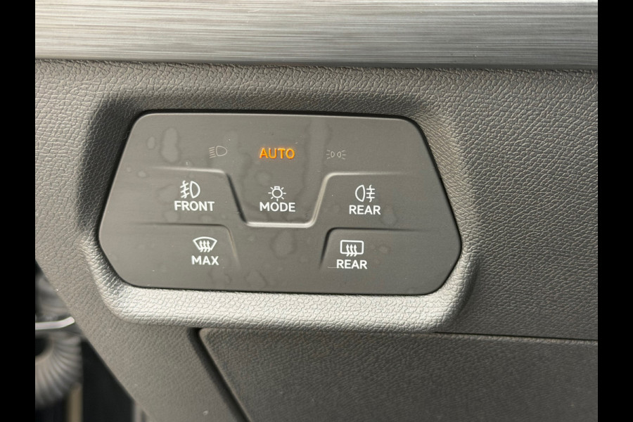 CUPRA Leon Sportstourer 1.4 e-Hybrid 245 Pk Business | Panoramadak | Navigatie | Camera | Clima | Sportstoelen | Keyless | 19".