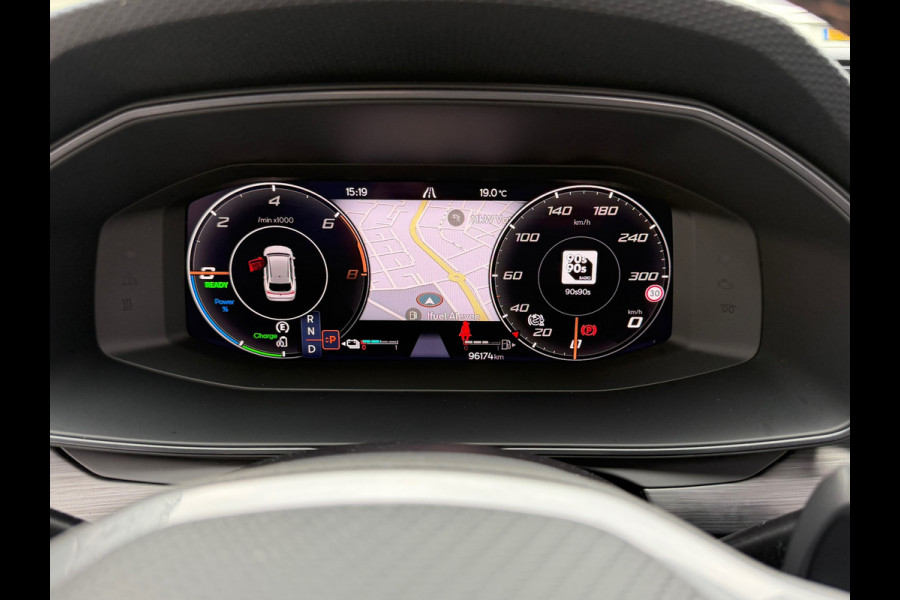 CUPRA Leon Sportstourer 1.4 e-Hybrid 245 Pk Business | Panoramadak | Navigatie | Camera | Clima | Sportstoelen | Keyless | 19".