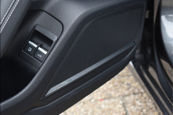 Audi A6 Avant 55 TFSI e Quattro S-Line 367 Pk Competition Pano Matrix HD Leder ACC S6 Diffusor