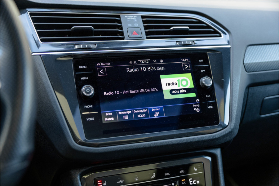 Volkswagen Tiguan 1.4 TSI eHybrid R-Line Business+ Pano / Trekhaak / Black /