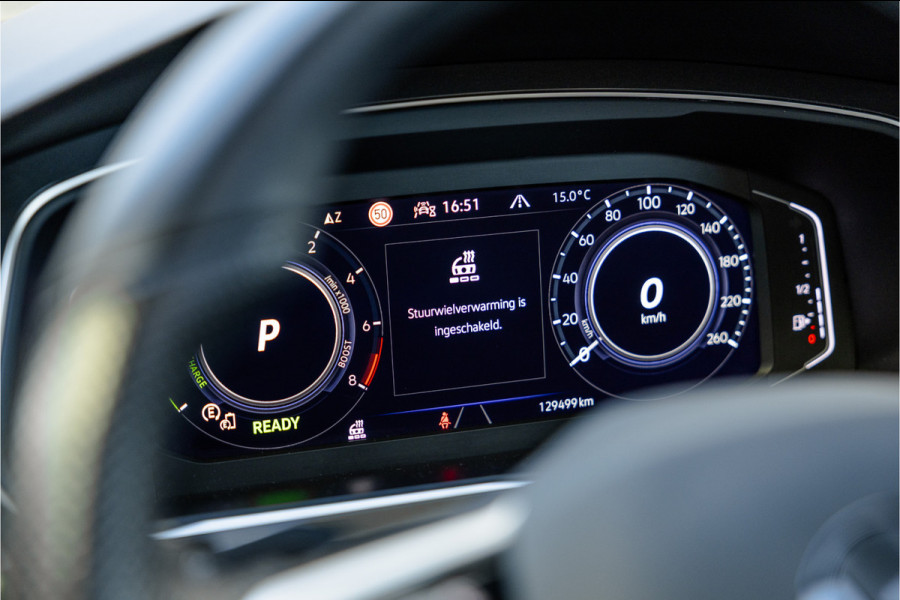 Volkswagen Tiguan 1.4 TSI eHybrid R-Line Business+ Pano / Trekhaak / Black /
