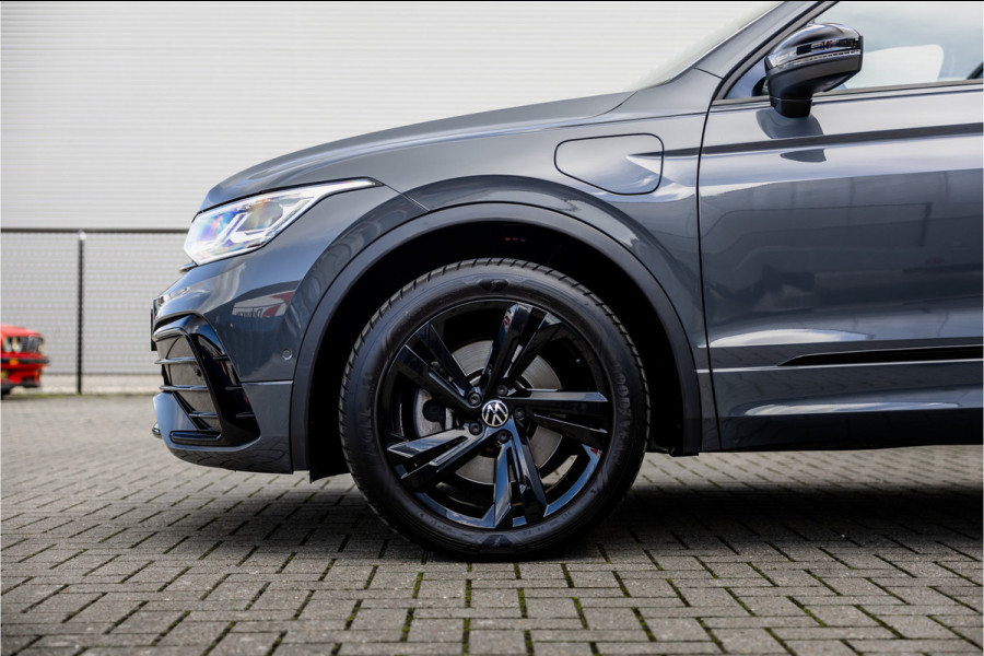 Volkswagen Tiguan 1.4 TSI eHybrid R-Line Business+ Pano / Trekhaak / Black /