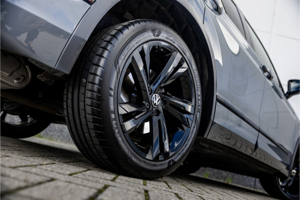 Volkswagen Tiguan 1.4 TSI eHybrid R-Line Business+ Pano / Trekhaak / Black /