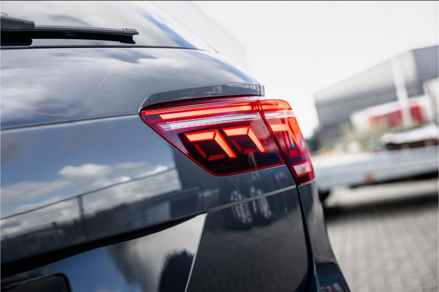 Volkswagen Tiguan 1.4 TSI eHybrid R-Line Business+ Pano / Trekhaak / Black /