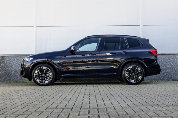 BMW iX3 High Executive 80 kWh SOH 99% M Sport / Pano / Harman Kardon / Laser / 20 inch /