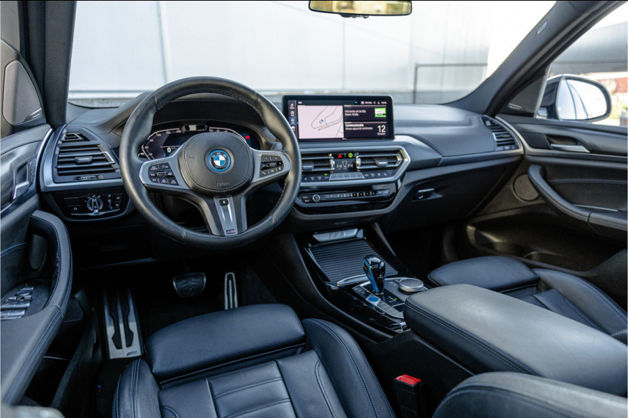 BMW iX3 High Executive 80 kWh SOH 99% M Sport / Pano / Harman Kardon / Laser / 20 inch /