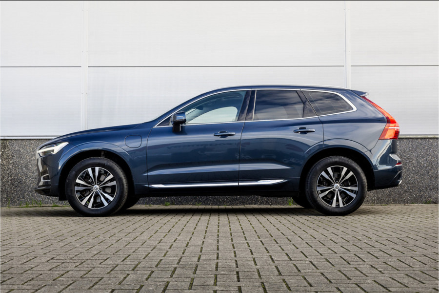 Volvo XC60 2.0 Recharge T6 AWD Panorama / Stoelverwarming / Camera /