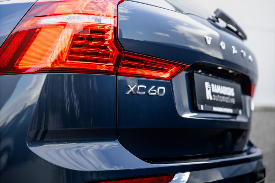 Volvo XC60 2.0 Recharge T6 AWD Panorama / Stoelverwarming / Camera /