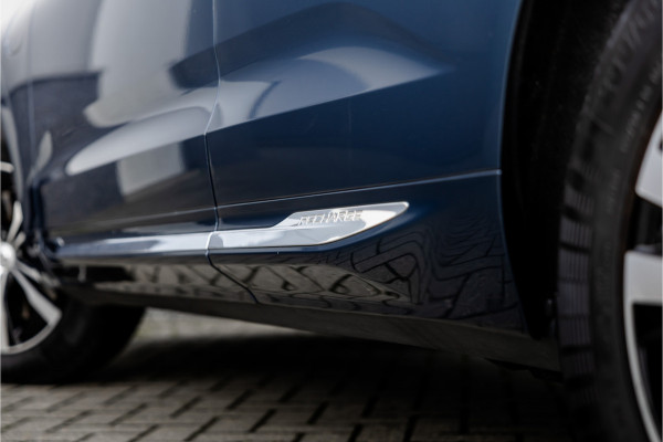 Volvo XC60 2.0 Recharge T6 AWD Panorama / Stoelverwarming / Camera /
