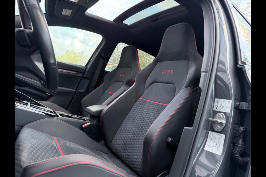 Volkswagen Golf 2.0 TSI Clubsport Akra/Pano/H&K/Matrix