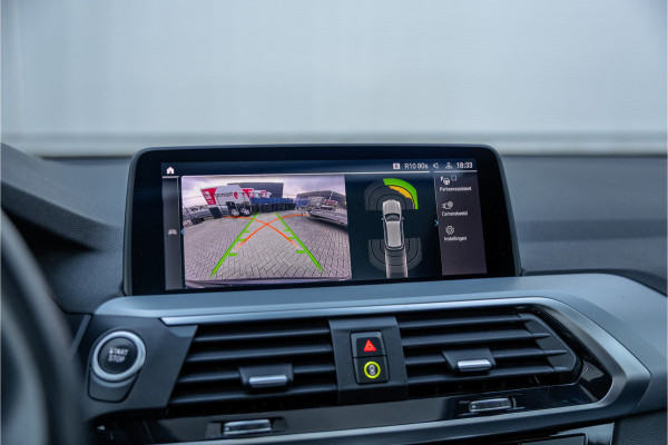 BMW X3 xDrive30e Business Edition Plus Panorama dak / Leder / Carplay / Android Auto /