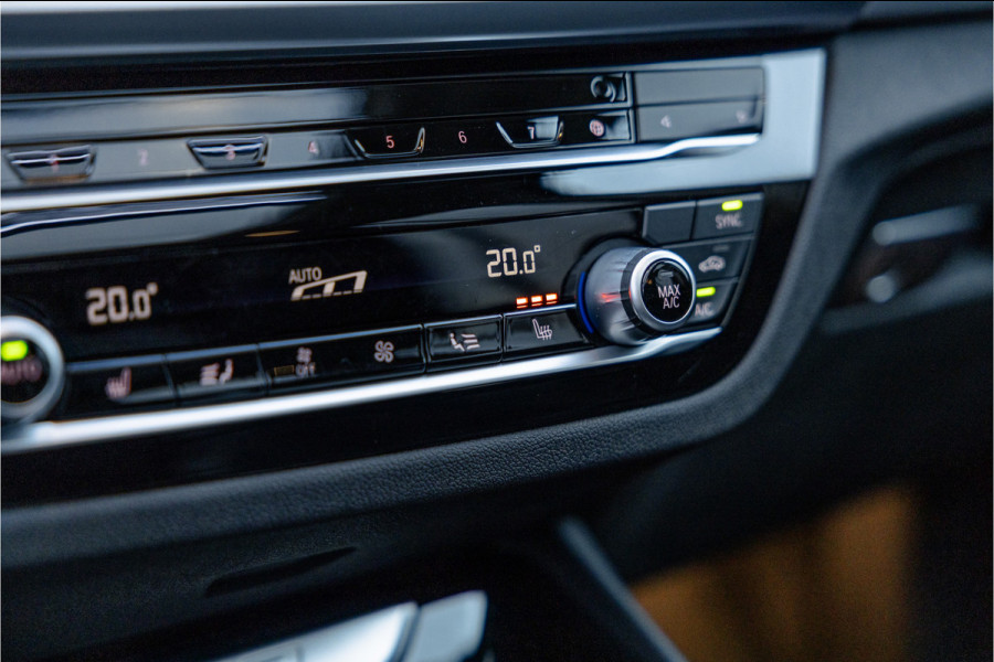 BMW X3 xDrive30e Business Edition Plus Panorama dak / Leder / Carplay / Android Auto /