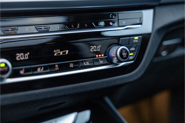 BMW X3 xDrive30e Business Edition Plus Panorama dak / Leder / Carplay / Android Auto /