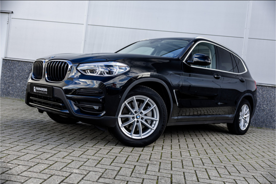 BMW X3 xDrive30e Business Edition Plus Panorama dak / Leder / Carplay / Android Auto /