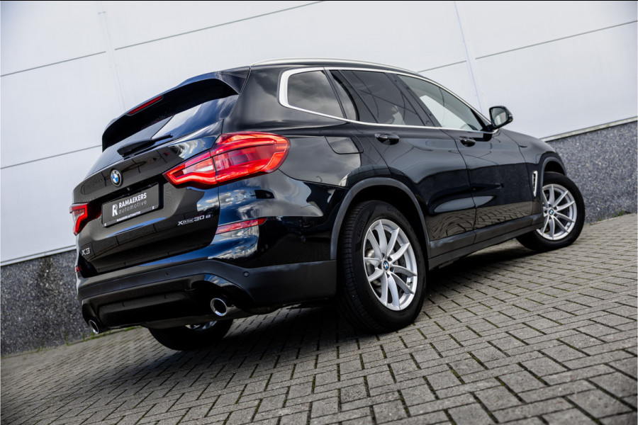 BMW X3 xDrive30e Business Edition Plus Panorama dak / Leder / Carplay / Android Auto /